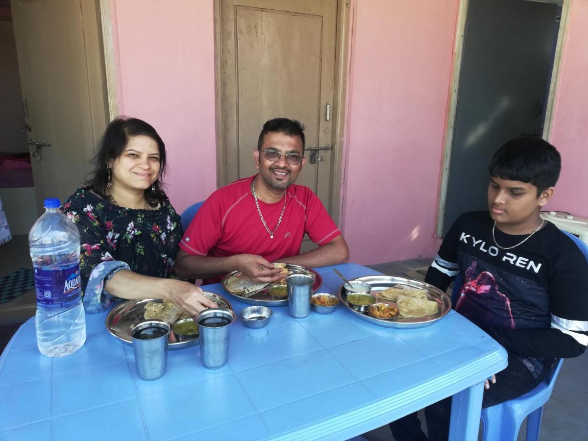 Abhi Homestay Hampi Εξωτερικό φωτογραφία