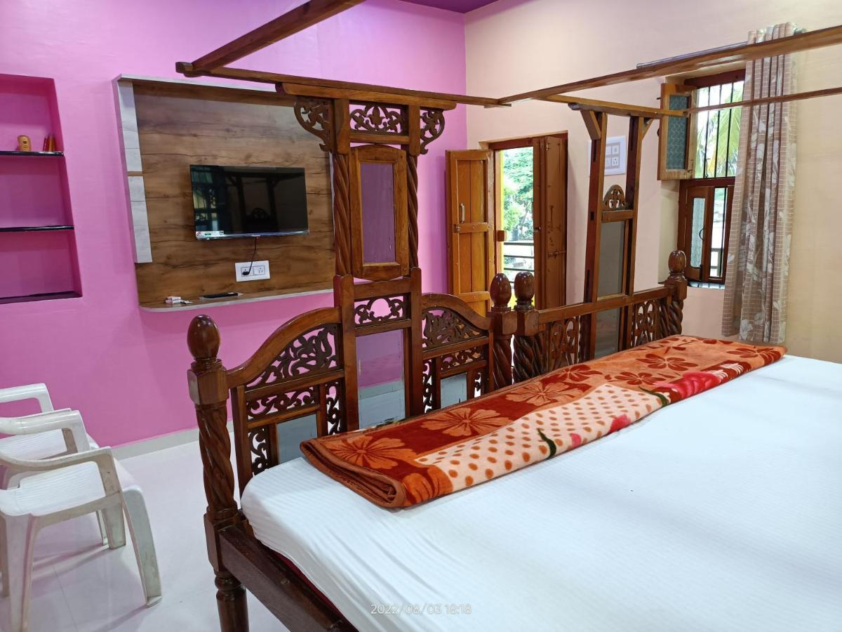 Abhi Homestay Hampi Εξωτερικό φωτογραφία