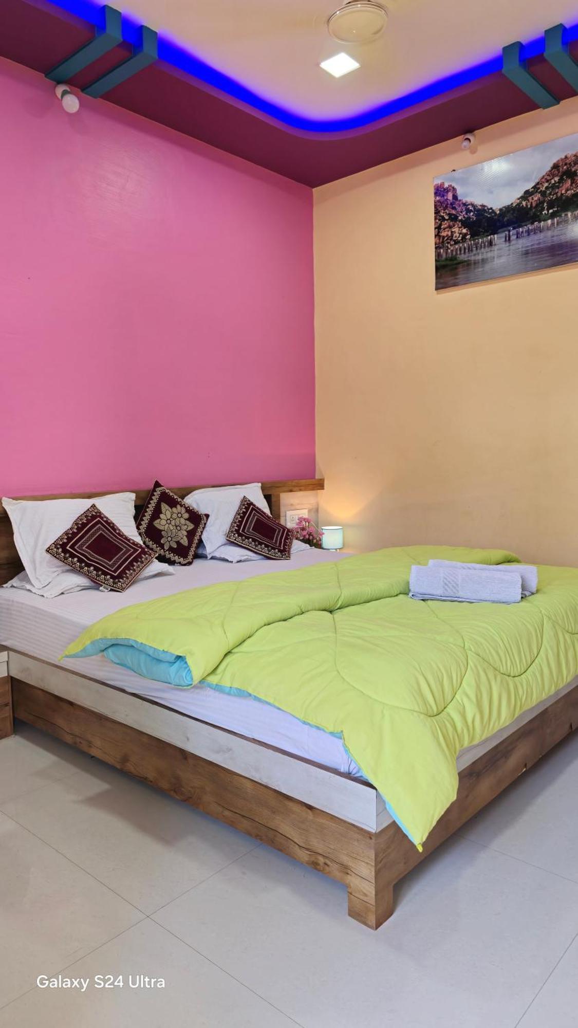 Abhi Homestay Hampi Εξωτερικό φωτογραφία