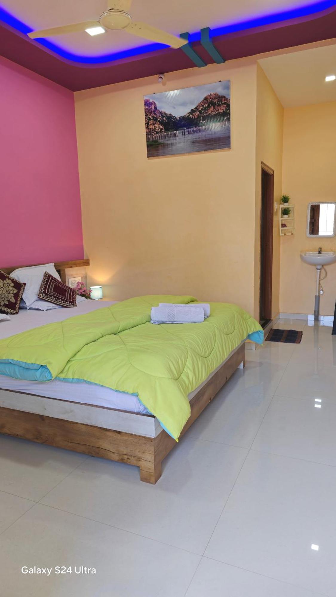 Abhi Homestay Hampi Εξωτερικό φωτογραφία