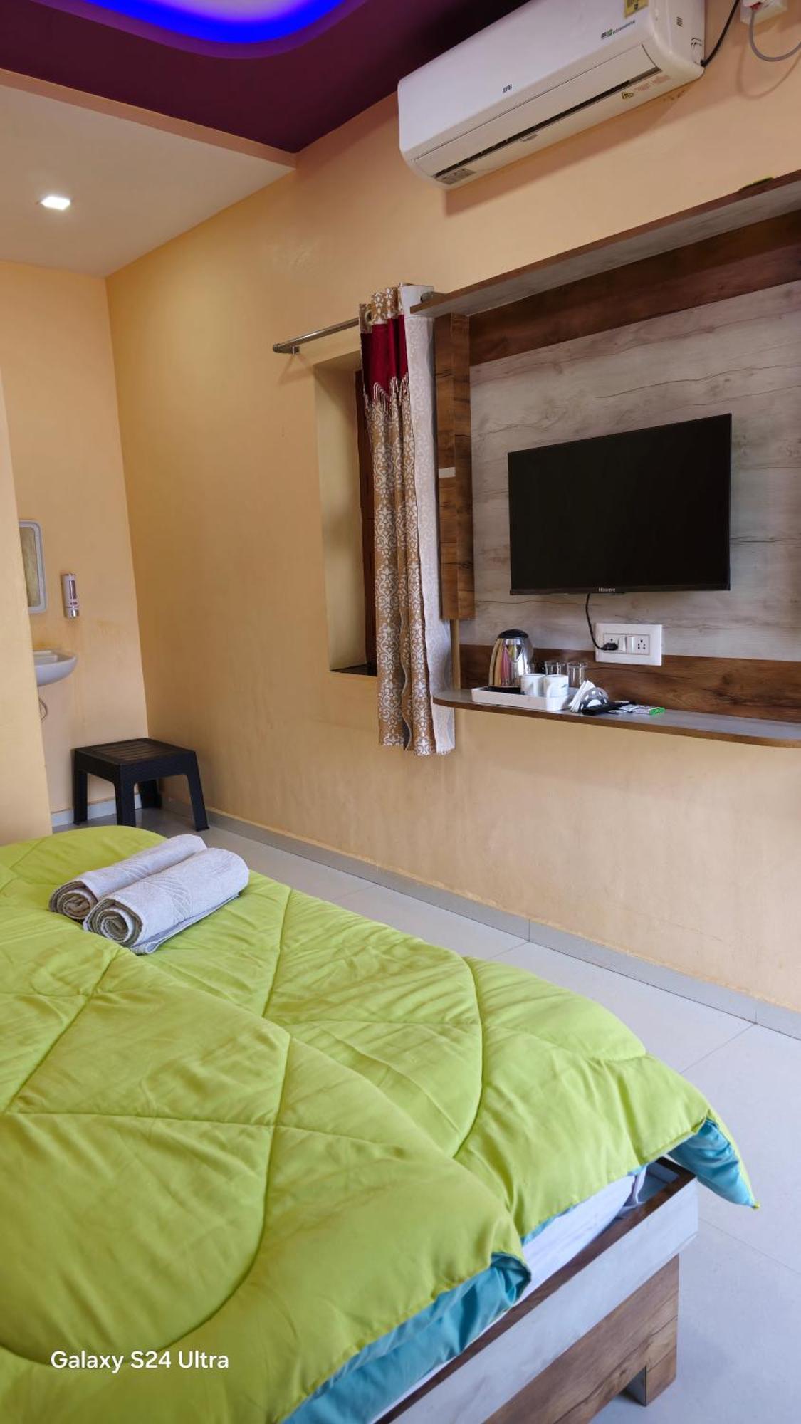 Abhi Homestay Hampi Εξωτερικό φωτογραφία